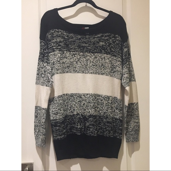H&M Knit Black & White Striped Sweater - Picture 1 of 4